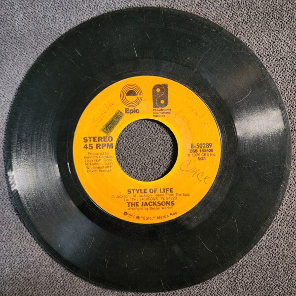 The Jacksons – Enjoy Yourself / Style of Life (7", 1976) - Image 2